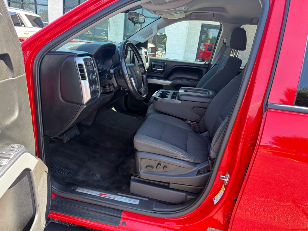 Photo 7 of this CHEVROLET SILVERADO 1500