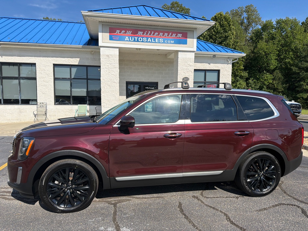 Photo 2 of this KIA TELLURIDE