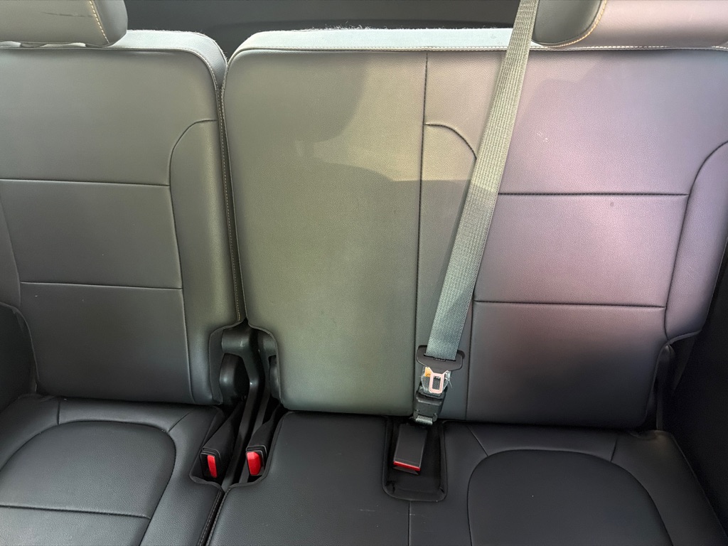 Photo 9 of this CHEVROLET TRAVERSE