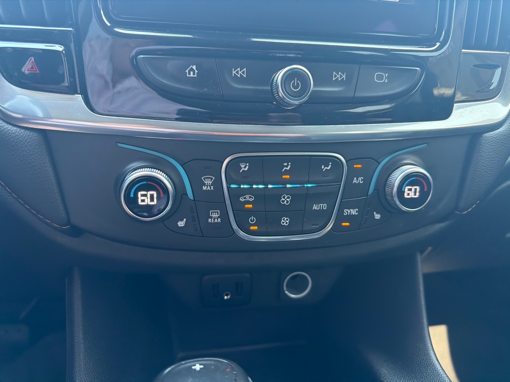 Photo 14 of this CHEVROLET TRAVERSE
