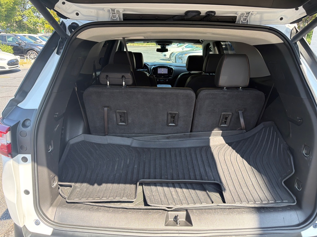 Photo 6 of this CHEVROLET TRAVERSE