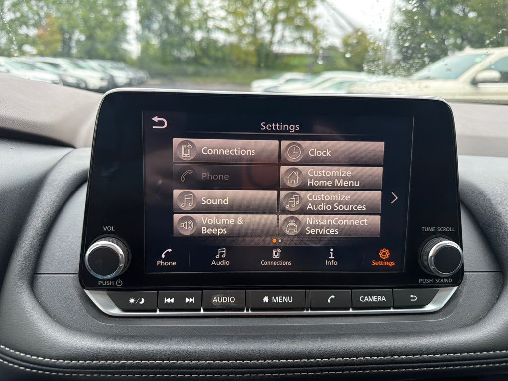 Photo 12 of this NISSAN ROGUE