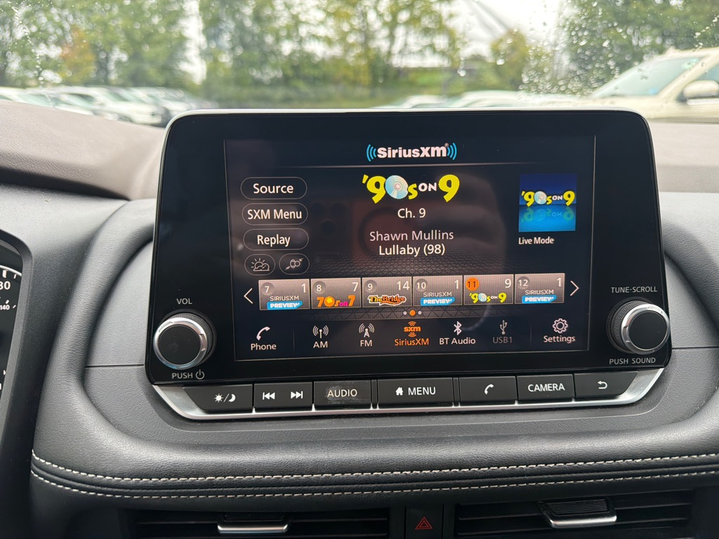 Photo 11 of this NISSAN ROGUE