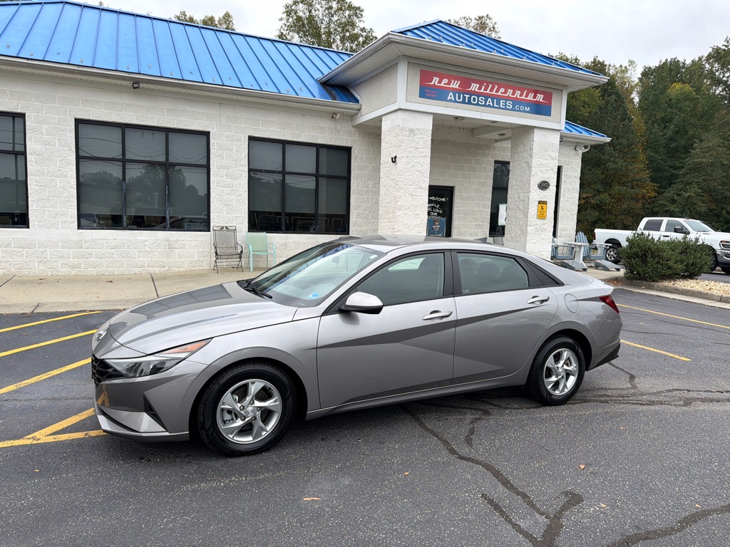 Photo 2 of this HYUNDAI ELANTRA