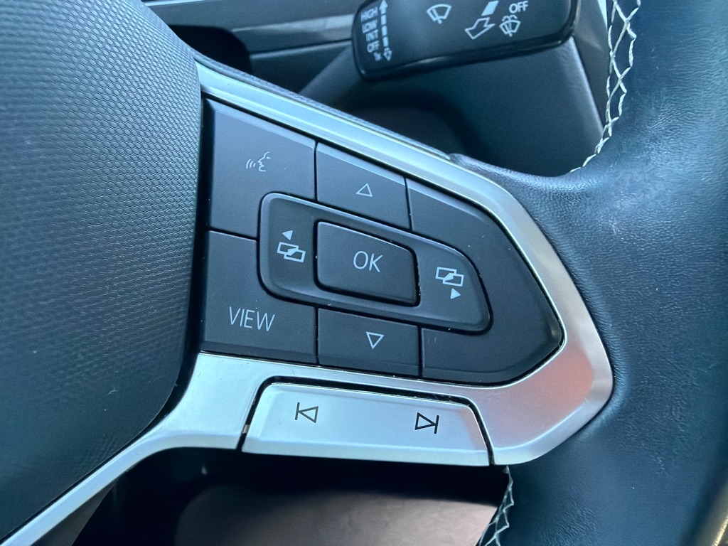 Photo 14 of this VOLKSWAGEN TIGUAN