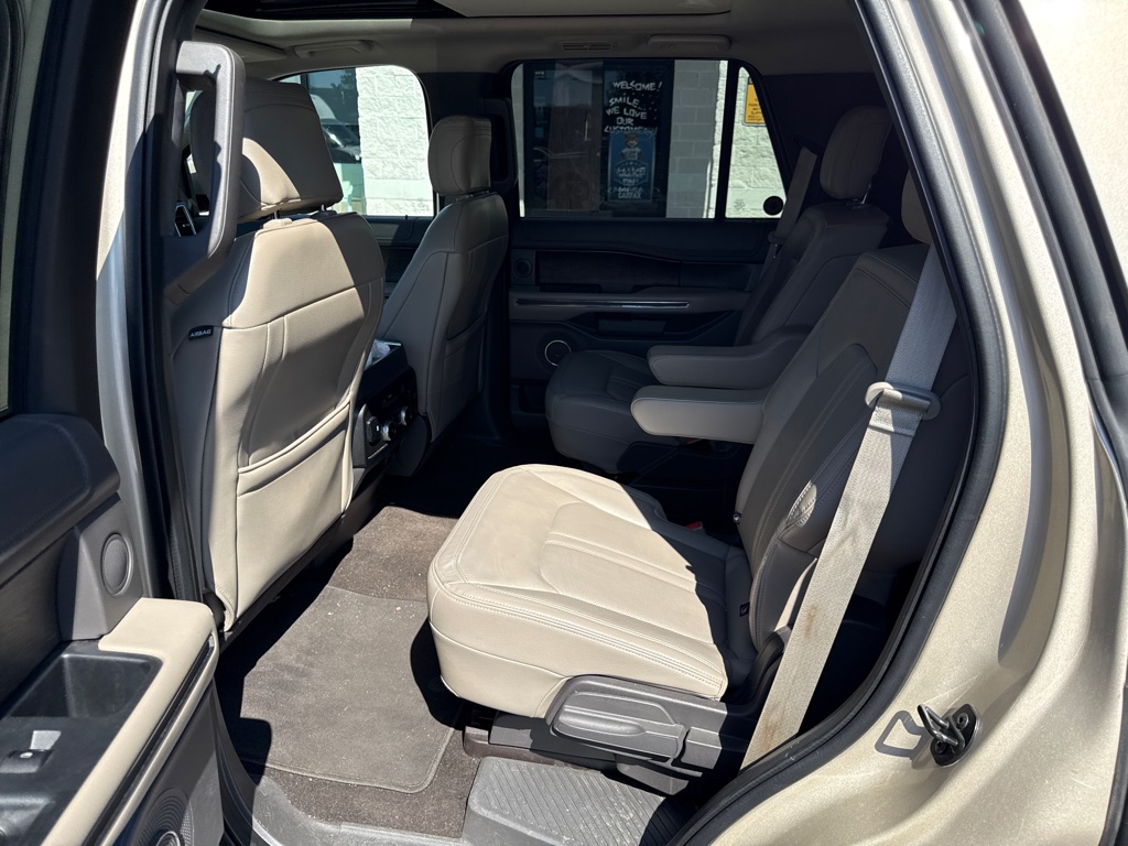 Photo 9 of this FORD EXPEDITION