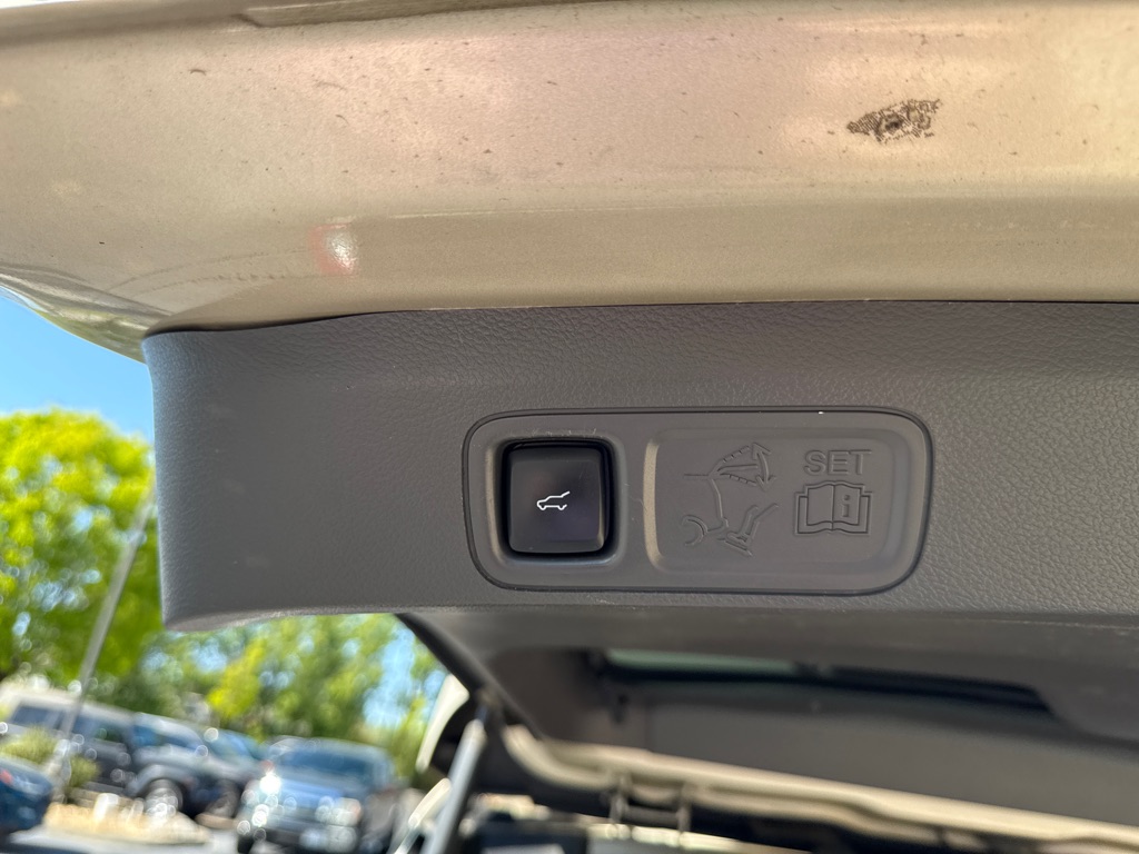Photo 15 of this FORD EXPEDITION