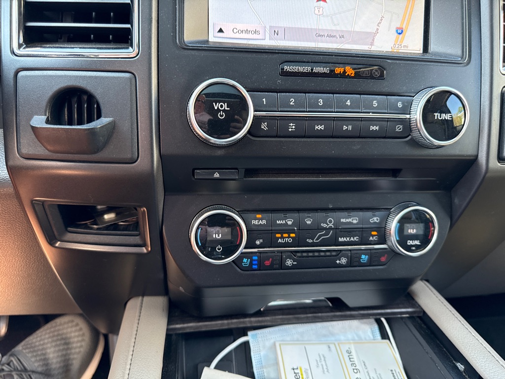Photo 16 of this FORD EXPEDITION