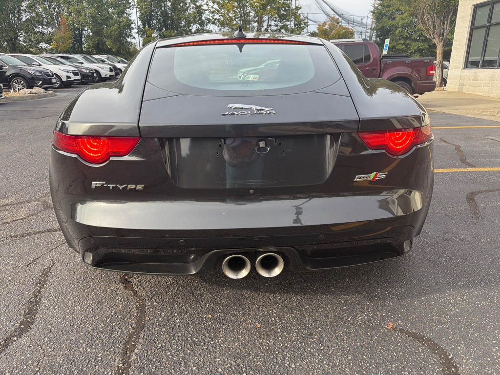 Photo 5 of this JAGUAR F-TYPE