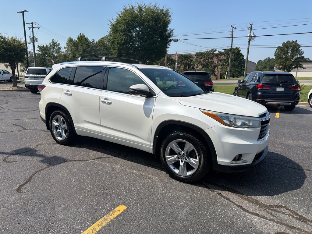 Photo 4 of this TOYOTA HIGHLANDER