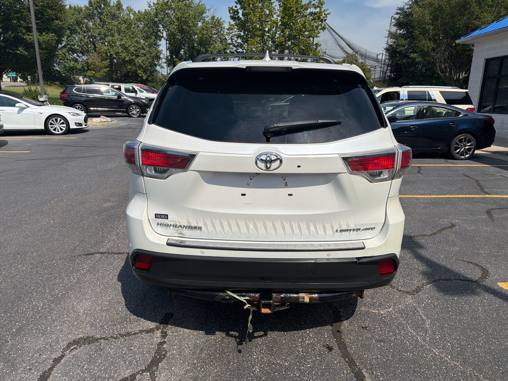 Photo 5 of this TOYOTA HIGHLANDER