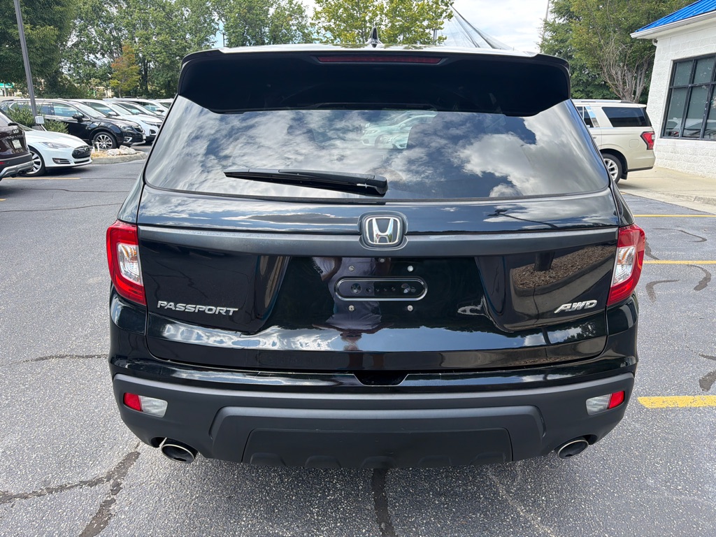 Photo 5 of this HONDA PASSPORT