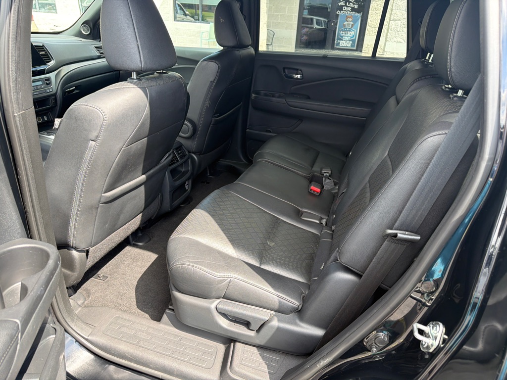 Photo 9 of this HONDA PASSPORT
