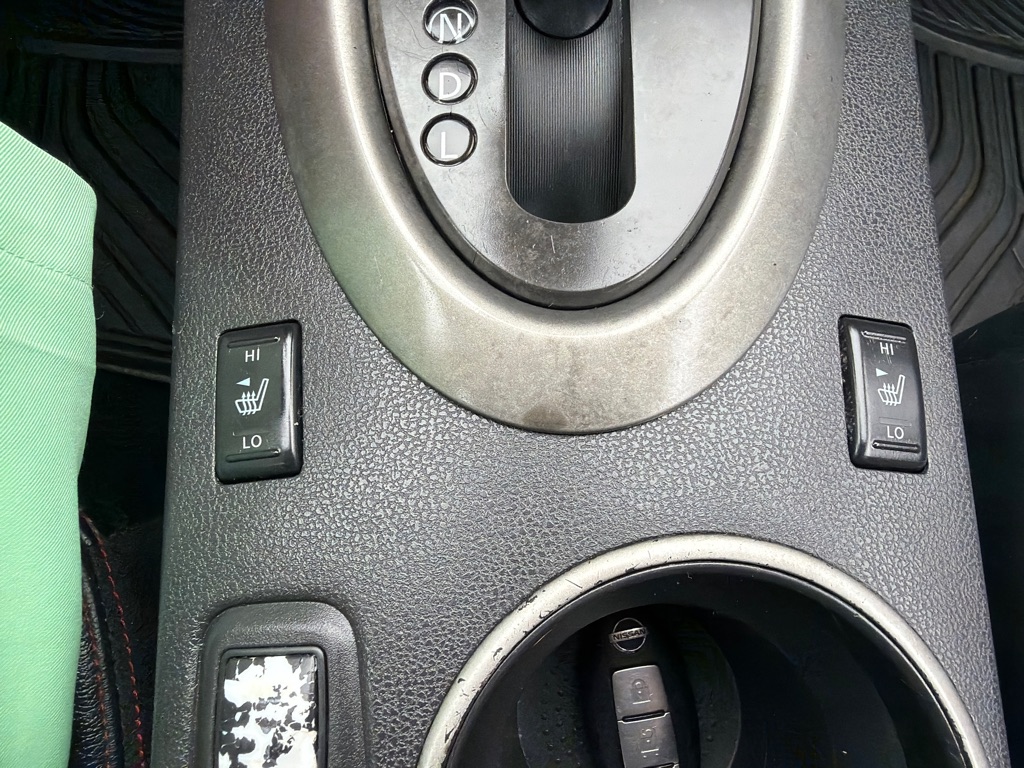 Photo 16 of this NISSAN ROGUE