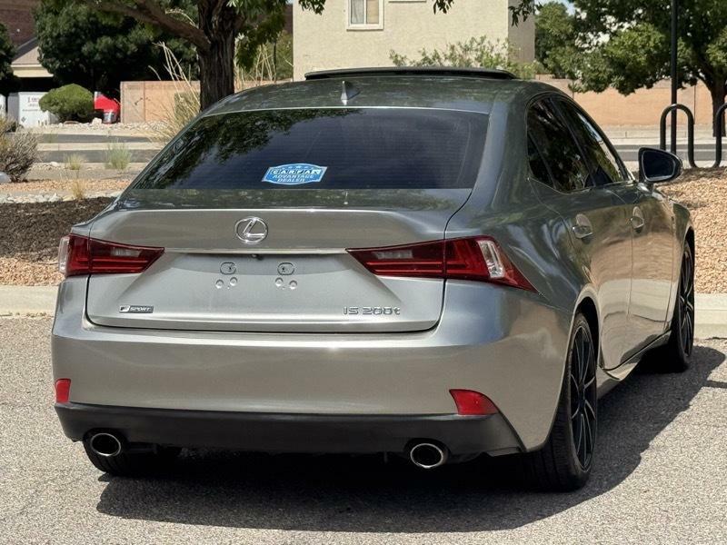 Photo 7 of this LEXUS IS 200T