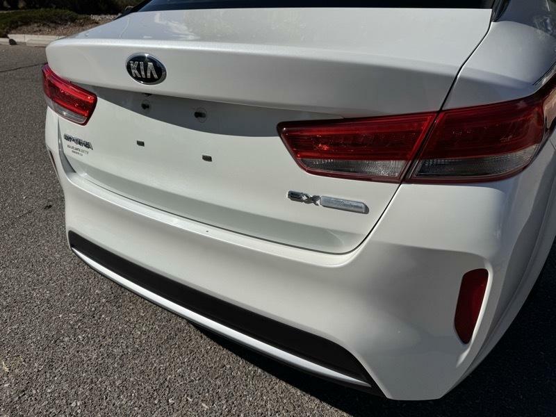 Photo 8 of this KIA OPTIMA HYBRID
