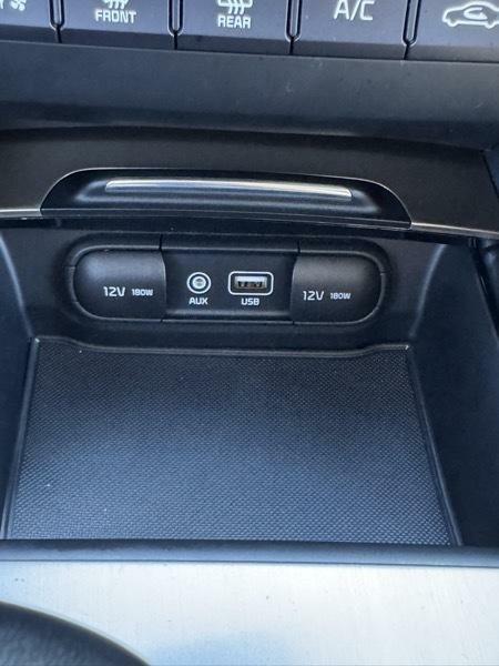 Photo 30 of this KIA OPTIMA HYBRID