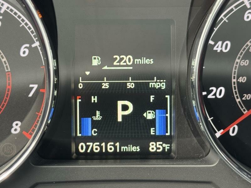 Photo 28 of this MITSUBISHI OUTLANDER SPORT