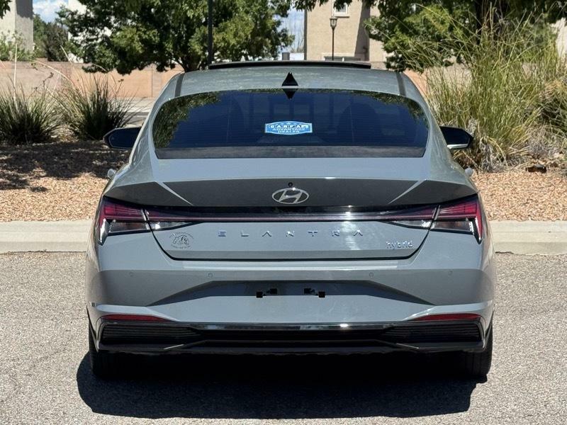 Photo 6 of this HYUNDAI ELANTRA HYBRID