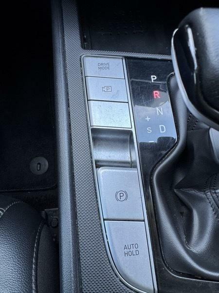 Photo 30 of this HYUNDAI ELANTRA HYBRID