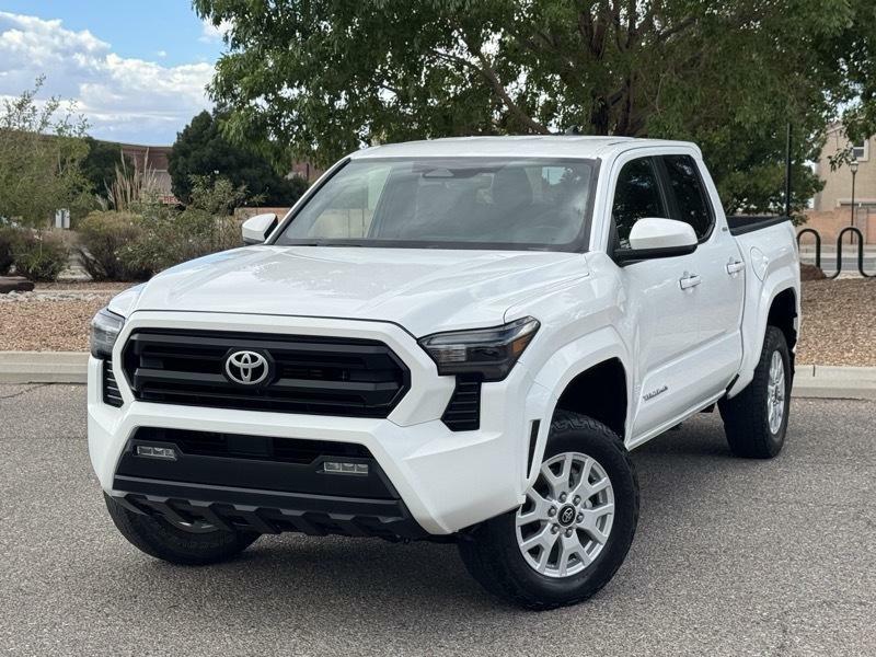 2024 TOYOTA TACOMA 4WD