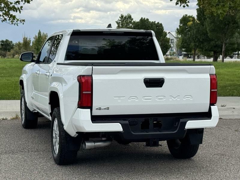 Photo 5 of this TOYOTA TACOMA 4WD