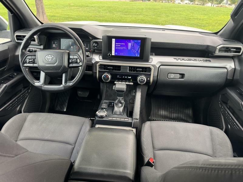 Photo 14 of this TOYOTA TACOMA 4WD