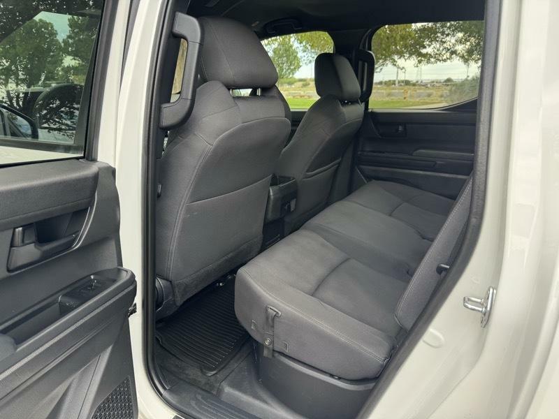 Photo 15 of this TOYOTA TACOMA 4WD