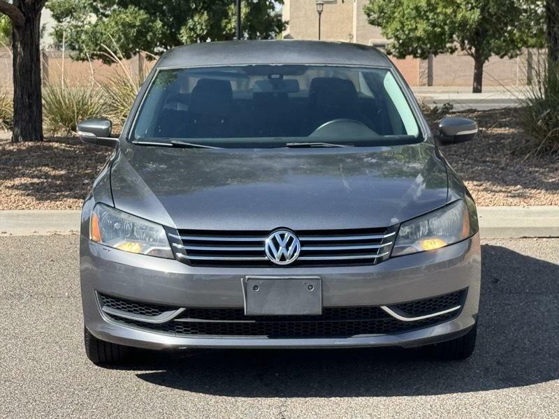 Photo 3 of this VOLKSWAGEN PASSAT