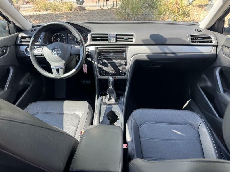 Photo 14 of this VOLKSWAGEN PASSAT