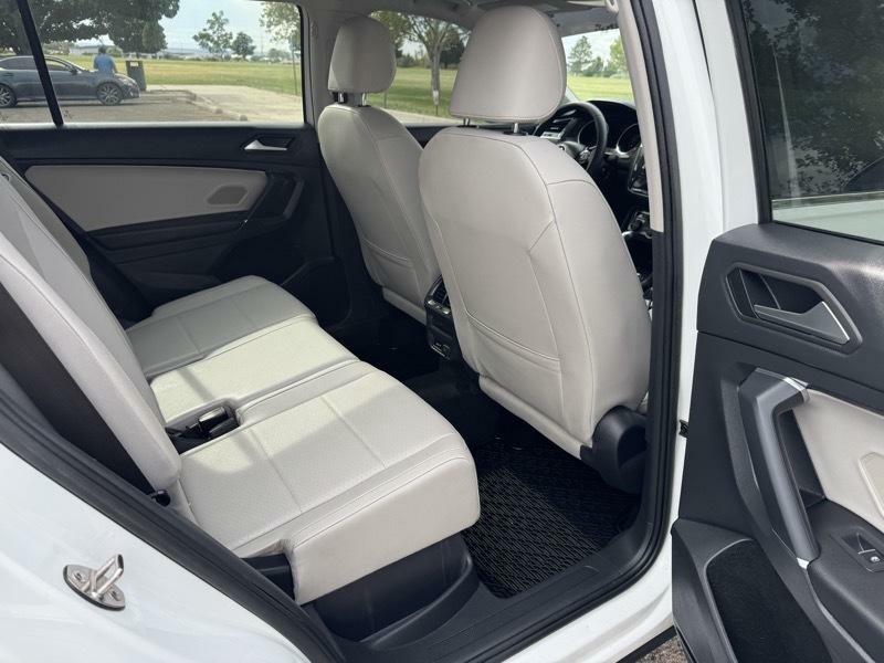 Photo 11 of this VOLKSWAGEN TIGUAN
