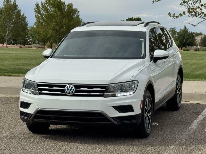 Photo 4 of this VOLKSWAGEN TIGUAN