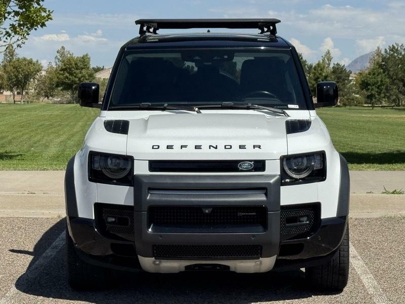 Photo 3 of this LAND ROVER DEFENDER