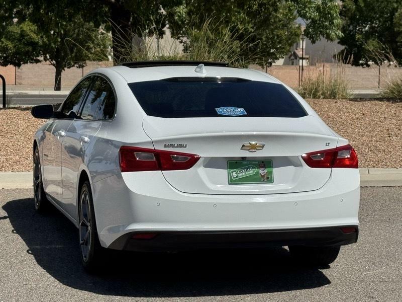 Photo 5 of this CHEVROLET MALIBU