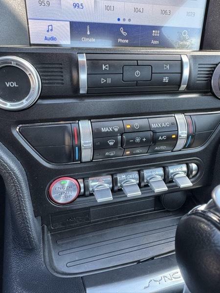 Photo 10 of this FORD MUSTANG
