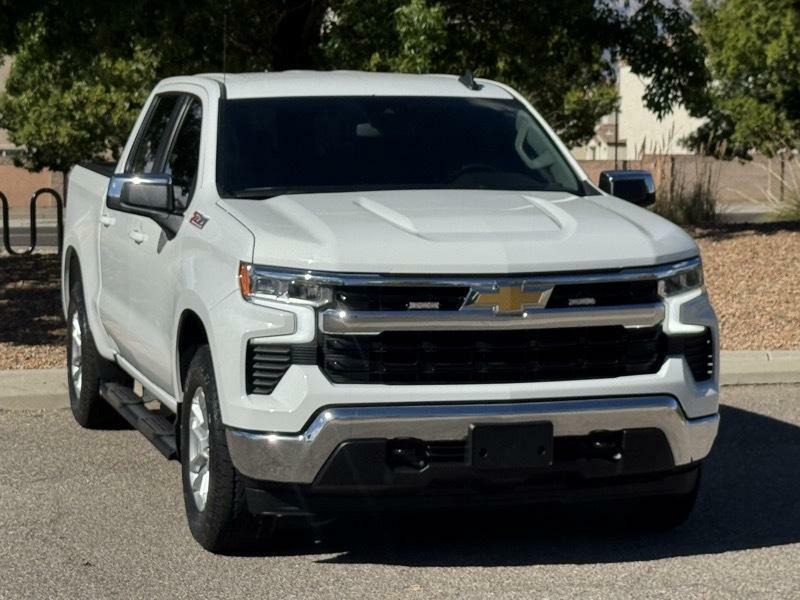 Photo 2 of this CHEVROLET SILVERADO 1500