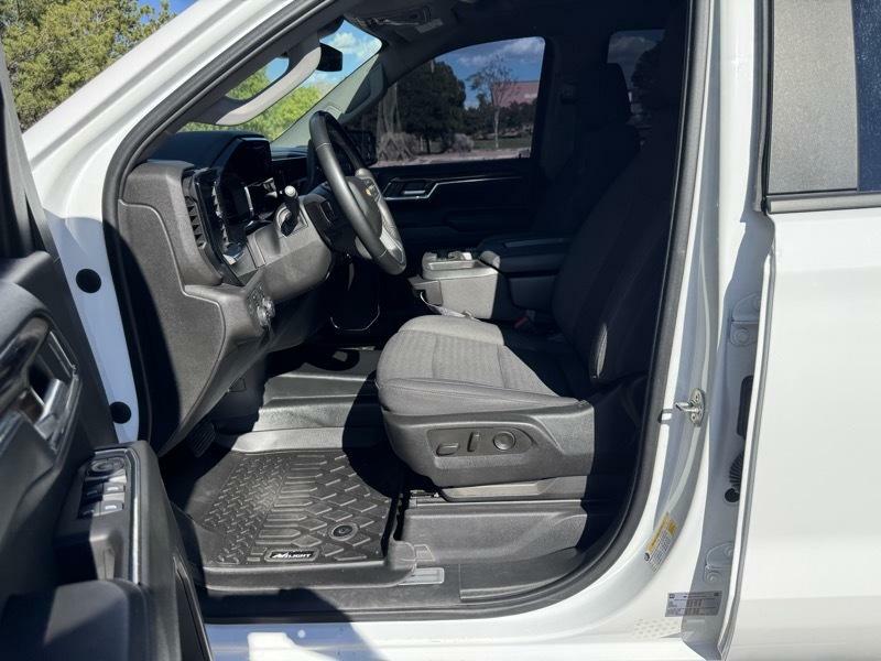 Photo 18 of this CHEVROLET SILVERADO 1500