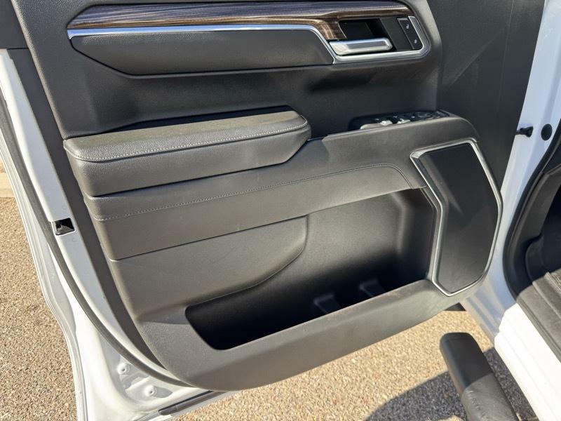Photo 19 of this CHEVROLET SILVERADO 1500
