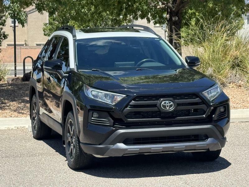 Photo 2 of this TOYOTA RAV4