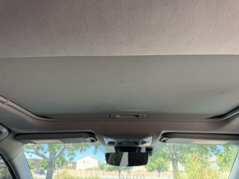 Photo 16 of this TOYOTA RAV4