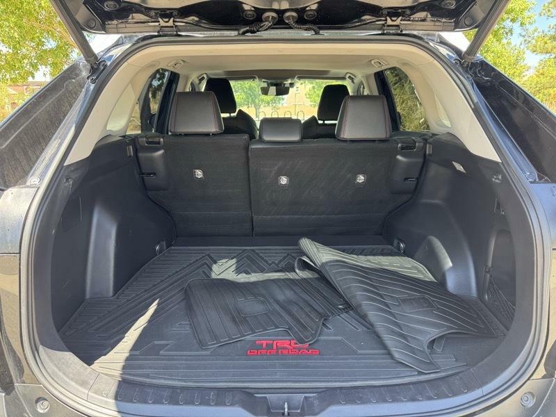 Photo 17 of this TOYOTA RAV4