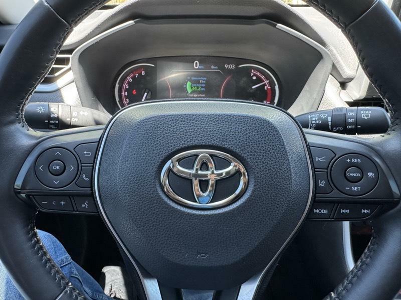 Photo 29 of this TOYOTA RAV4