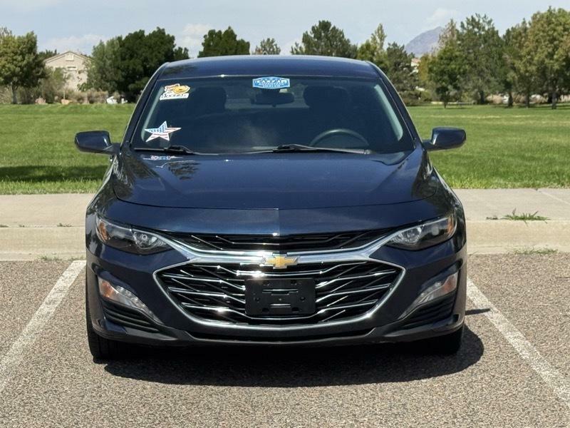 Photo 3 of this CHEVROLET MALIBU