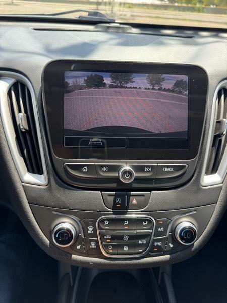 Photo 22 of this CHEVROLET MALIBU