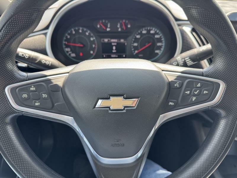 Photo 26 of this CHEVROLET MALIBU