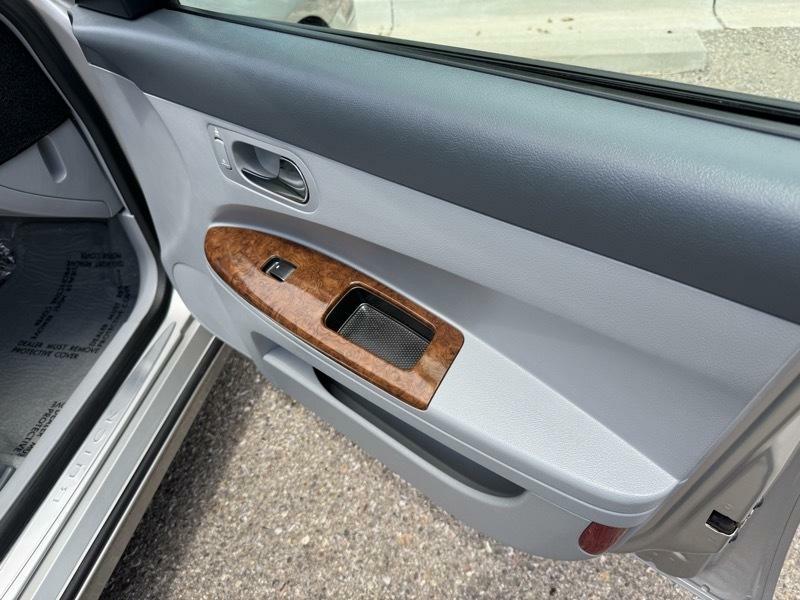 Photo 11 of this BUICK LACROSSE