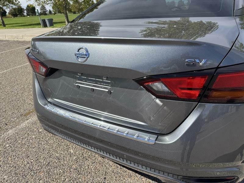 Photo 8 of this NISSAN ALTIMA