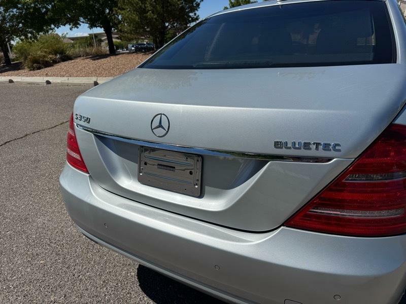 Photo 8 of this MERCEDES-BENZ S-CLASS