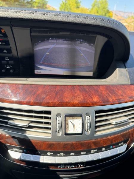 Photo 34 of this MERCEDES-BENZ S-CLASS