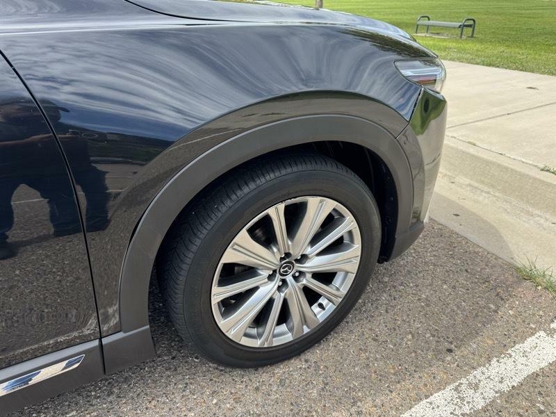 Photo 10 of this MAZDA CX-9